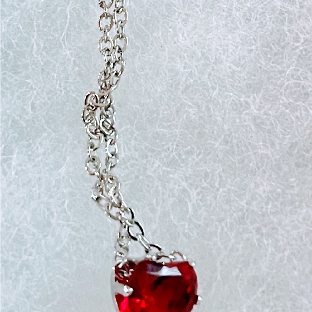 Ruby red necklace - Picture 2 of 2